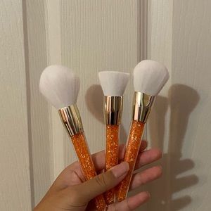 Wet N Wild rose gold makeup brushes